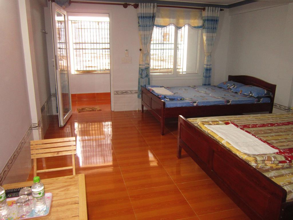 Hong Chau Guesthouse Duong Dong Exterior foto