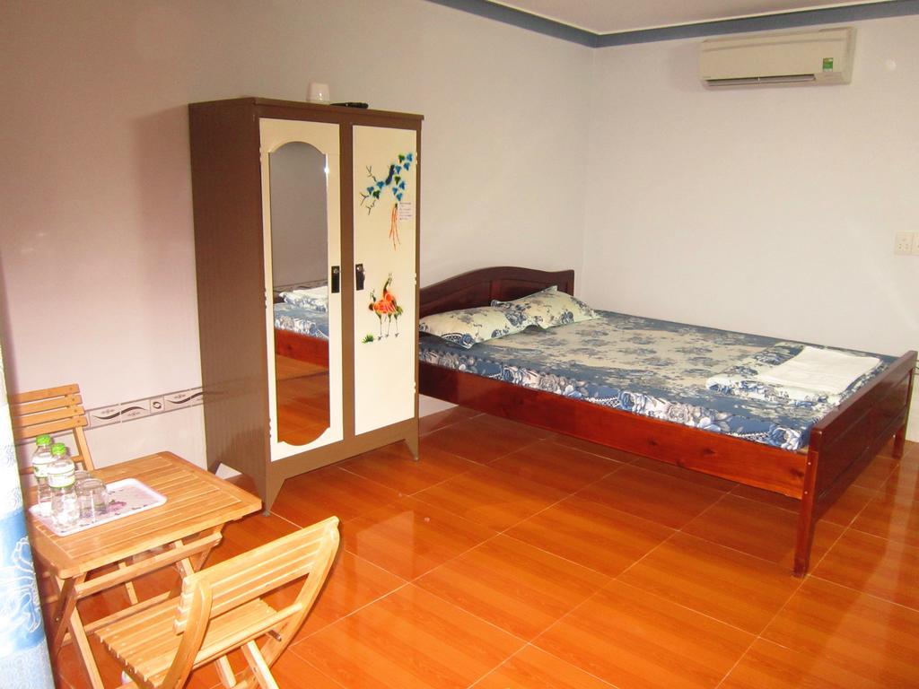 Hong Chau Guesthouse Duong Dong Exterior foto